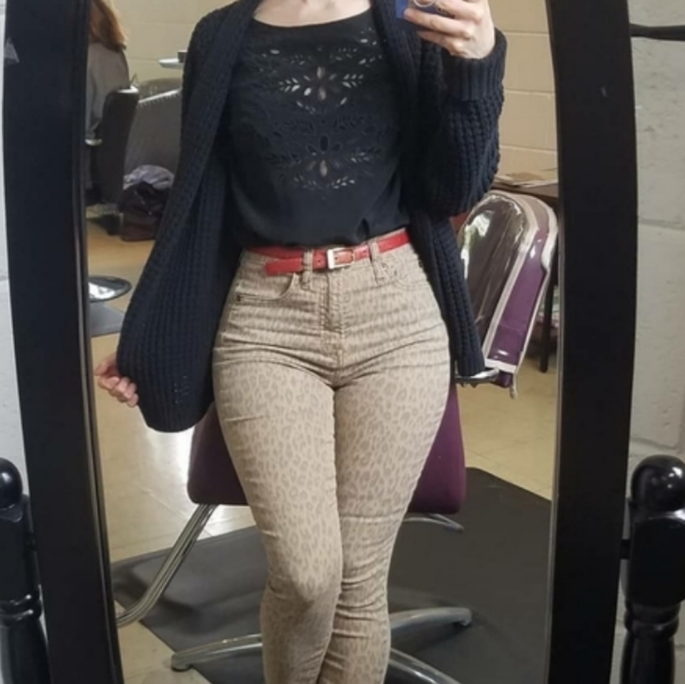 LAST CHANCE 100% SILK TOP W/CUTOUTS